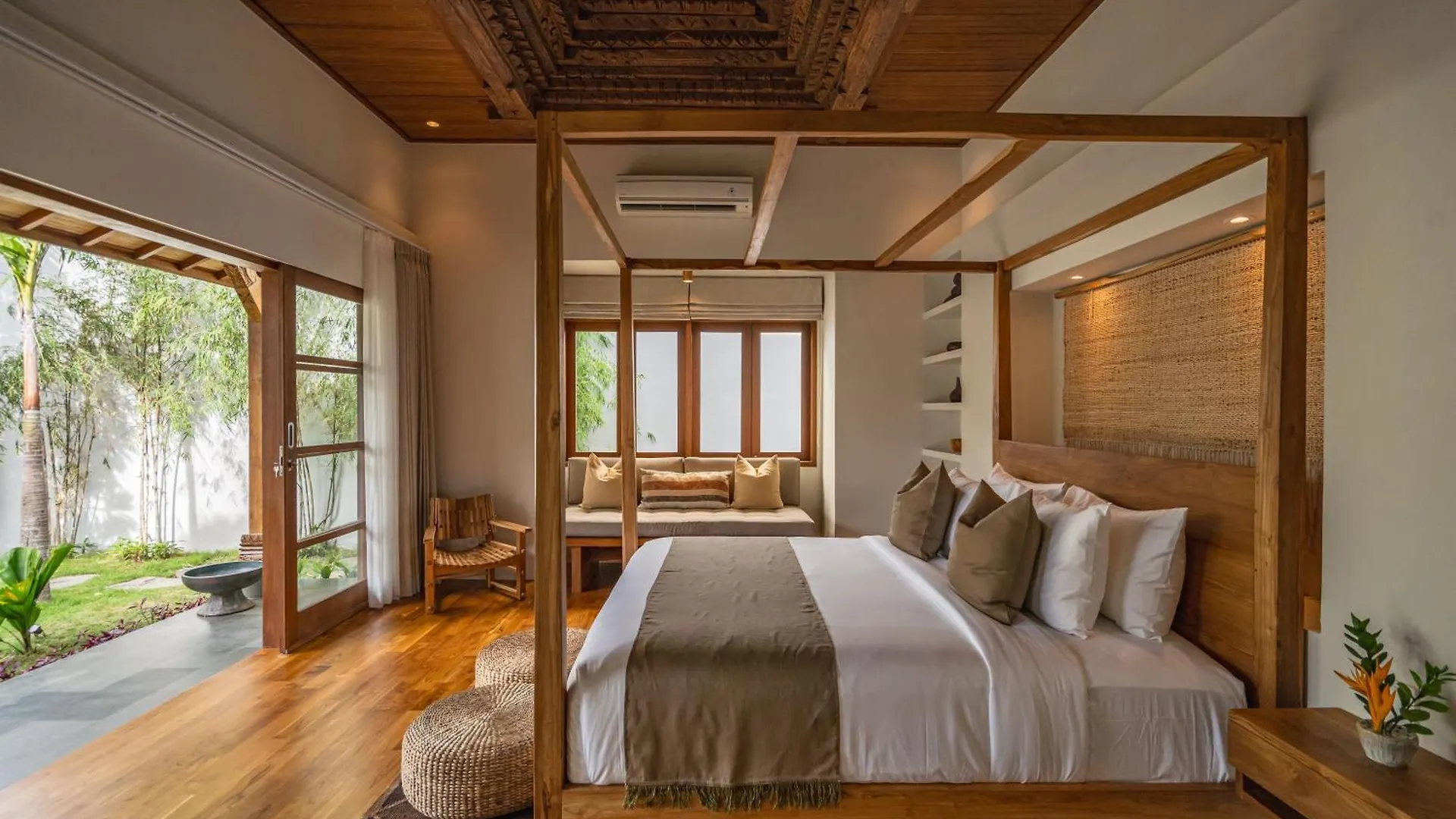 Villa Zarrin Seminyak Bali Luxury 3 Bedroom Villa Indonesia