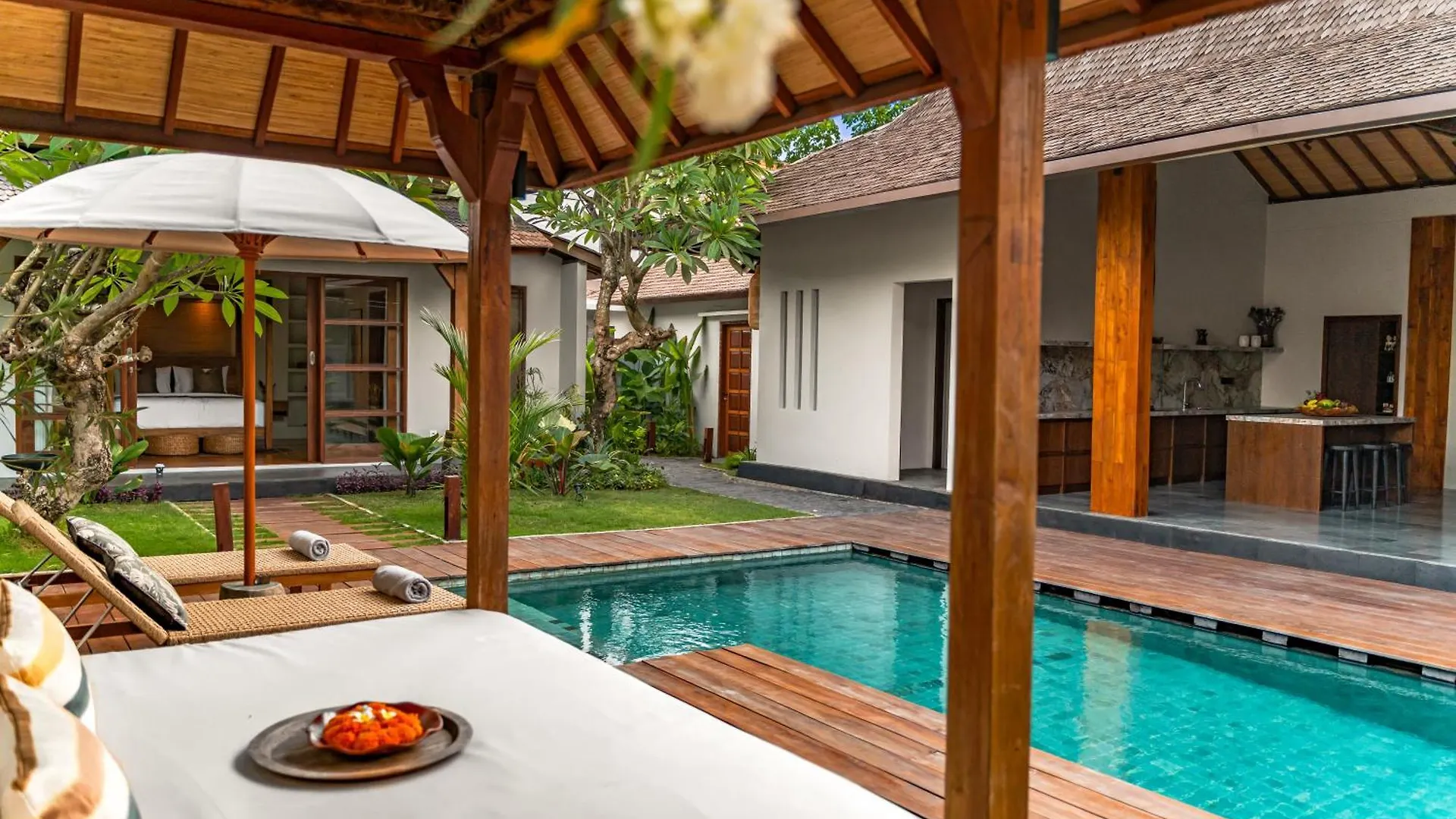 Villa Zarrin Seminyak Bali Luxury 3 Bedroom Villa